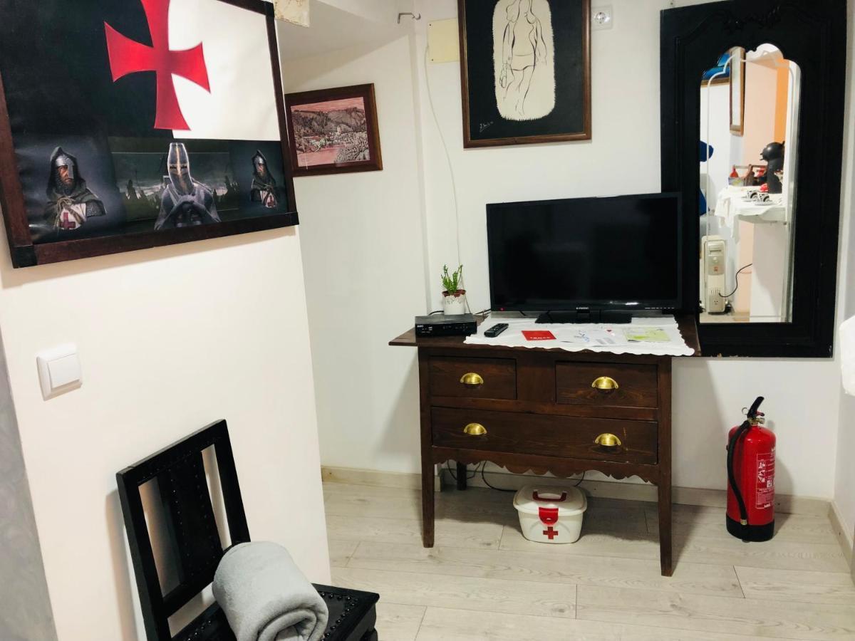 Villa Pe Do Castelo Casinha - Pet Friendly & Garage Tomar Exterior foto